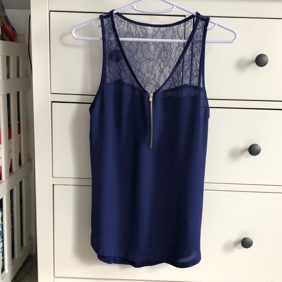 Express Lace Zip Tank - Picture 1 of 5
